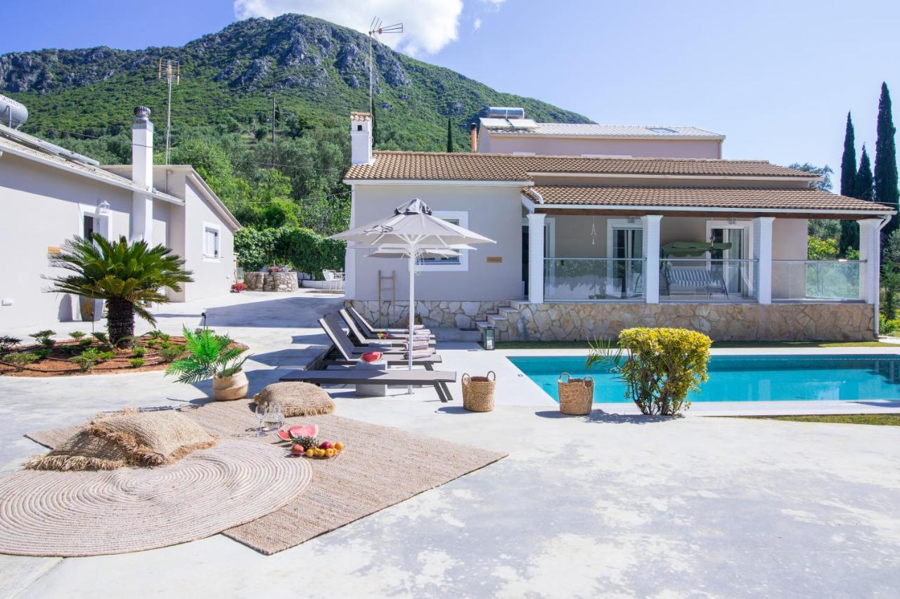 Grande Terra Villas With Swimming Pool Spartylas Экстерьер фото